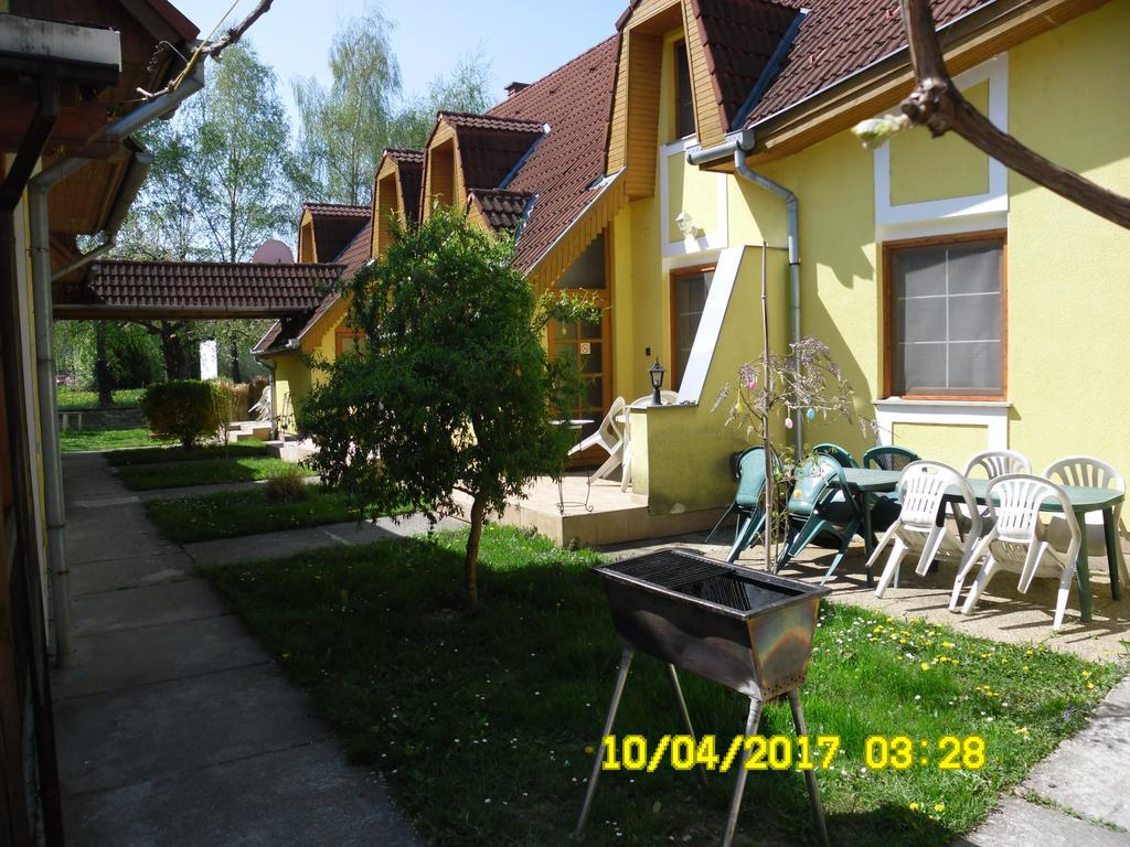 Pension Heidi เลนตี ภายนอก รูปภาพ